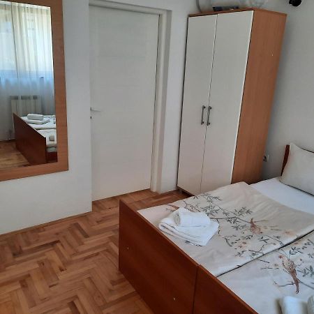 Apartment Denza City Center サラエヴォ エクステリア 写真