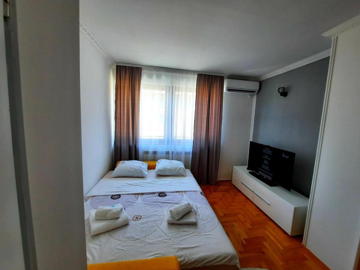 Apartment Denza City Center サラエヴォ エクステリア 写真